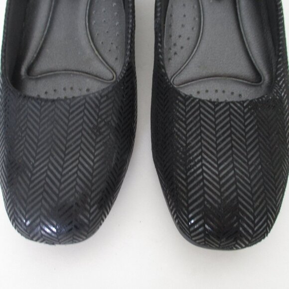 Trotters "Lauren" Womens Black Textile Herringbone 1.25" Wedge Loafer - Size 8M - Picture 5 of 10